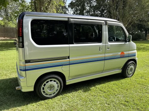 Honda’s Tiny Vamos Van Has RWD, A Manual, And An Engine Under The Back Seats
