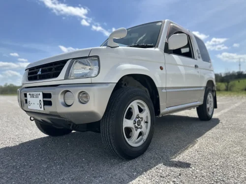 The Mitsubishi Pajero You Know Is A Full-Size SUV. This Snoopy One Is A Kei Car
