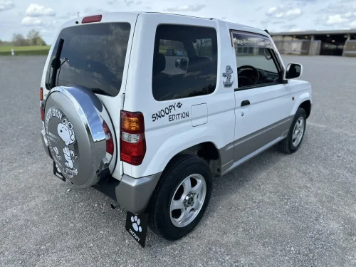 Mitsubishi, Mitsubishi Pajero, The Mitsubishi Pajero You Know Is A Full-Size SUV. This Snoopy One Is A Kei Car