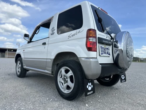 The Mitsubishi Pajero You Know Is A Full-Size SUV. This Snoopy One Is A Kei Car
