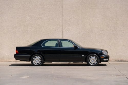 Lexus, This 1,500-Mile Lexus LS400 Never Learned How To Spy On You