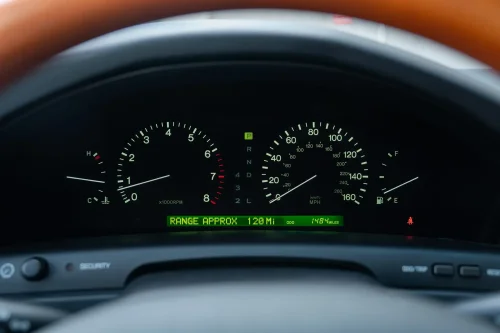This 1,500-Mile Lexus LS400 Never Learned How To Spy On You