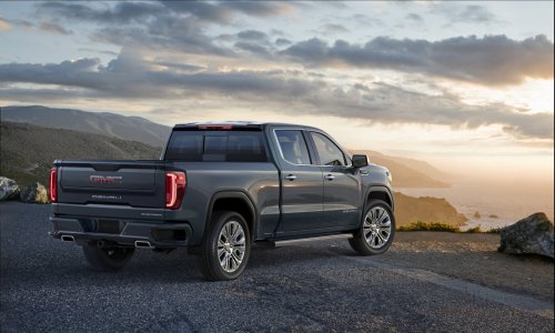 GMC, GM, A Leaky Window Cost A GMC Sierra Owner $1,000, Now He’s Suing GM