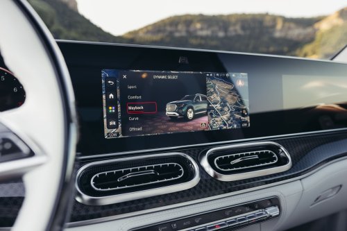 Mercedes, Mercedes Admits It Went Too Far Killing Buttons, But Don’t Expect Fewer Screens