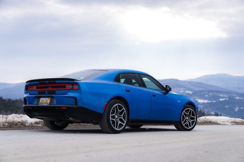 Mazda, Dodge, Dodge Charger, An 8-Seat Mazda Is Faster And Lighter Than A 420-HP Dodge Charger R/T
