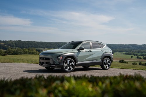 Ford Recalls 288,000 Explorers Because The Roof Trim Keeps Flying Off