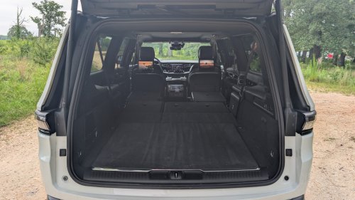 The 2026 Jeep Grand Wagoneer L Is The Full-Size SUV To Beat, Even If I’d Buy Something Else