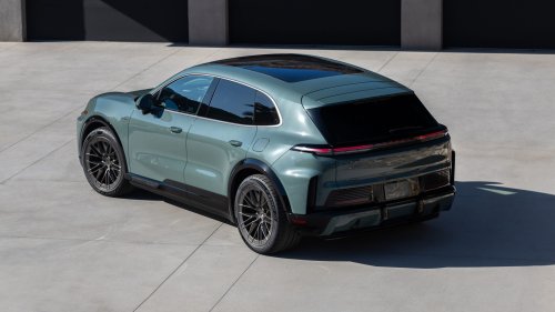Porsche, SUV, A 6,000-Pound Porsche SUV Is Quicker To 60 Than A 1,064-HP Corvette ZR1