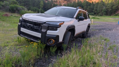 We Drove Both 2026 Outbacks For A Week, The Cheaper One Won