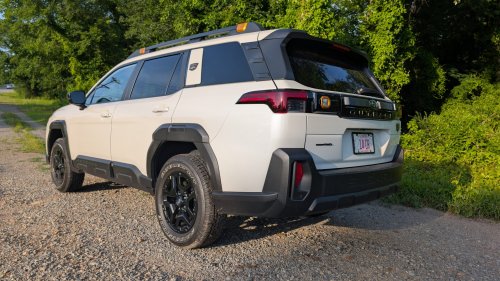 We Drove Both 2026 Outbacks For A Week, The Cheaper One Won