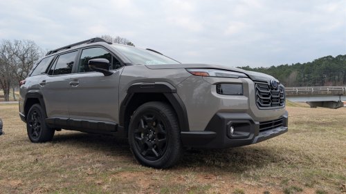 We Drove Both 2026 Outbacks For A Week, The Cheaper One Won