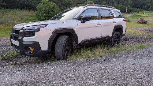 We Drove Both 2026 Outbacks For A Week, The Cheaper One Won