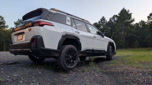 We Drove Both 2026 Outbacks For A Week, The Cheaper One Won