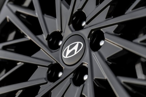 Hyundai’s Popular Palisade Gets A Blacked Out Range-Topper