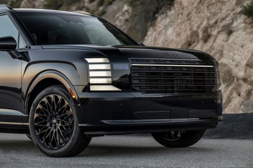 Hyundai’s Popular Palisade Gets A Blacked Out Range-Topper