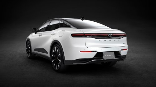 Toyota, Toyota Crown, Toyota Reworks The 2027 Crown Crossover’s Most Criticized Design Choice
