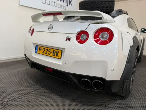 Nissan, Nissan GT-R, Someone Lifted A Nissan GT-R, Bolted A Spare To The Roof, And Called It An Off-Roader