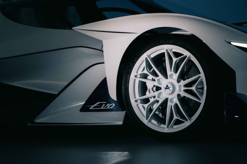 The Apollo Evo Caribbean Dragon’s V12 Screams With A Ferrari Accent