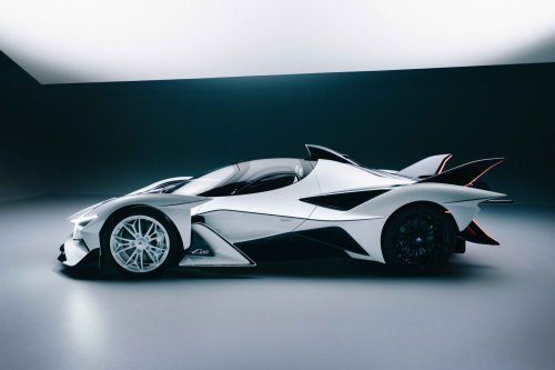 Ferrari, The Apollo Evo Caribbean Dragon’s V12 Screams With A Ferrari Accent