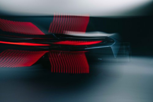 The Apollo Evo Caribbean Dragon’s V12 Screams With A Ferrari Accent