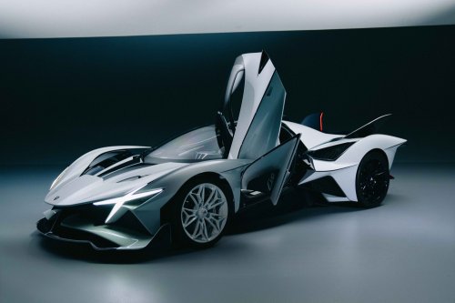 The Apollo Evo Caribbean Dragon’s V12 Screams With A Ferrari Accent
