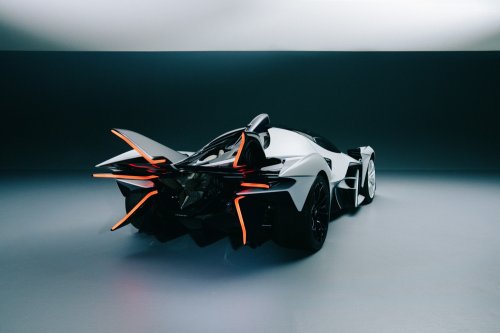 The Apollo Evo Caribbean Dragon’s V12 Screams With A Ferrari Accent