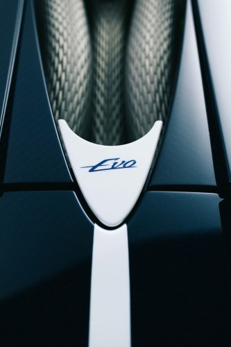 The Apollo Evo Caribbean Dragon’s V12 Screams With A Ferrari Accent