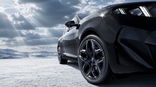 There’s A New BMW X5 That Out-Rooms The X7 And Has An 8K Cinema, But It’s Not For You