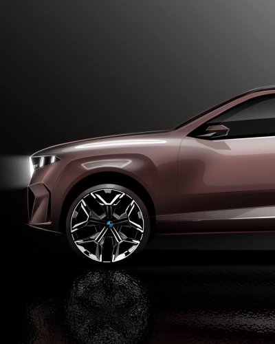 There’s A New BMW X5 That Out-Rooms The X7 And Has An 8K Cinema, But It’s Not For You