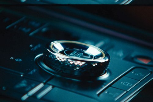Bentley Showcases High-Tech Interior For New Torcal EV