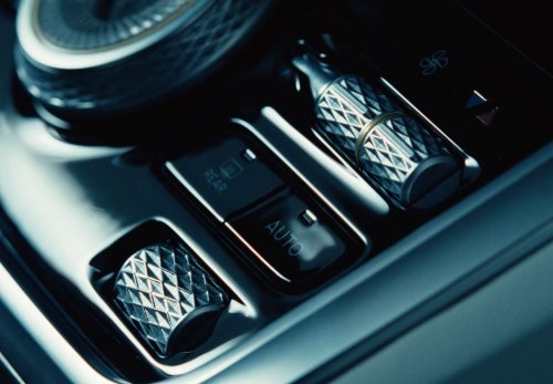Bentley Showcases High-Tech Interior For New Torcal EV