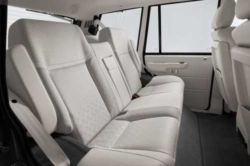 You Can’t Buy Land Rover’s New Flagship Without This Matching 1993 Classic