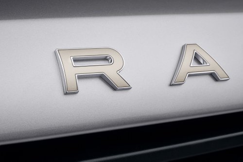 Land Rover, Rover, You Can’t Buy Land Rover’s New Flagship Without This Matching 1993 Classic