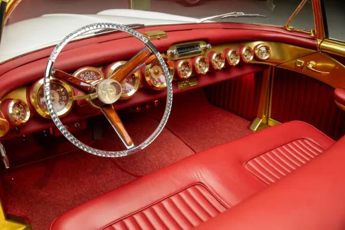 This 1955 Cadillac Elegante Concept Wears Gold Like It’s Load-Bearing