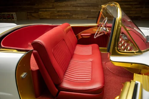 This 1955 Cadillac Elegante Concept Wears Gold Like It’s Load-Bearing