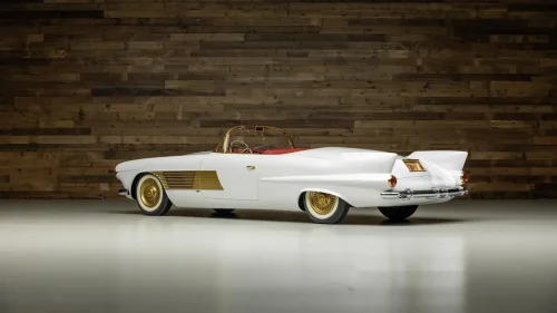 This 1955 Cadillac Elegante Concept Wears Gold Like It’s Load-Bearing