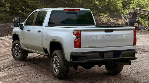 GMC, GM, A Leaky Window Cost A GMC Sierra Owner $1,000, Now He’s Suing GM