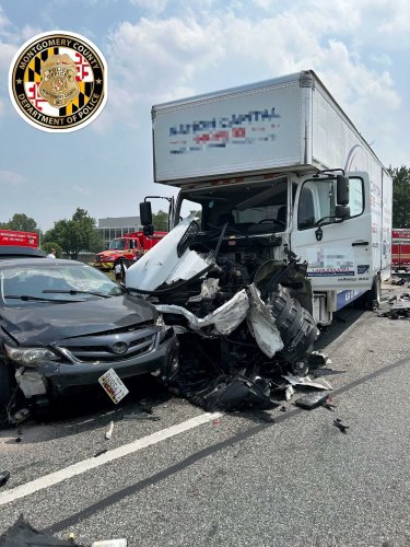 Cybertruck, Cybertruck Ripped In Two After Runaway Truck Triggers 10-Car Pileup