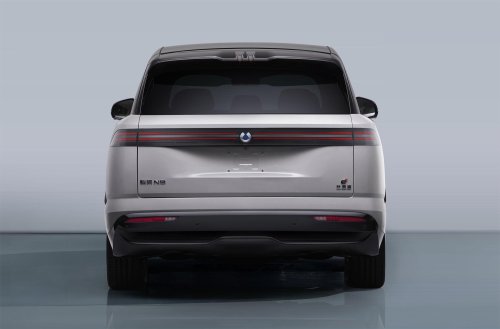 This Five-Seat SUV Makes 1,193 HP, Nine More Than A Ferrari F80