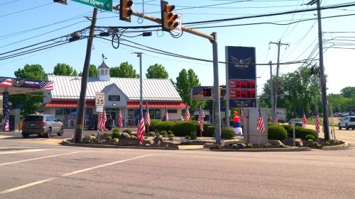 Trump Admin Promotes Mysterious Freedom Fuel Network Selling Cheap Gas
