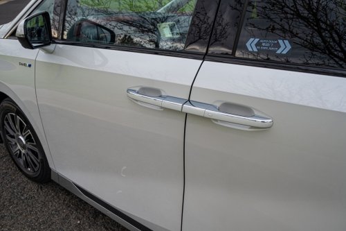 GAC’s M8 Minivan Costs Less Than Half A Lexus LM 500h, But Nothing About It Feels Halved
