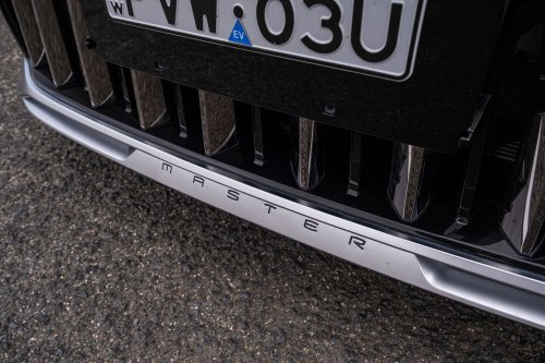 GAC’s M8 Minivan Costs Less Than Half A Lexus LM 500h, But Nothing About It Feels Halved
