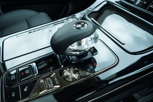 GAC’s M8 Minivan Costs Less Than Half A Lexus LM 500h, But Nothing About It Feels Halved