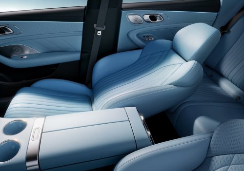 Geely, Battery, Geely’s New EV Claims 450 Miles From A Battery Most EVs Would Call Small