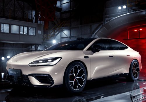 Geely’s New EV Claims 450 Miles From A Battery Most EVs Would Call Small