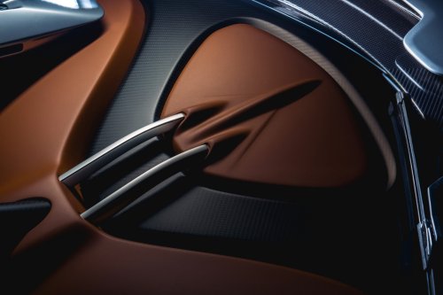 Hennessey’s $2.5M Hypercar Has A Gated Manual, A Physical Key, And Zero Turbos