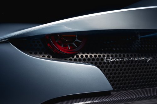 Hennessey’s $2.5M Hypercar Has A Gated Manual, A Physical Key, And Zero Turbos