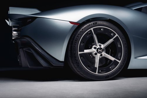 Hennessey’s $2.5M Hypercar Has A Gated Manual, A Physical Key, And Zero Turbos