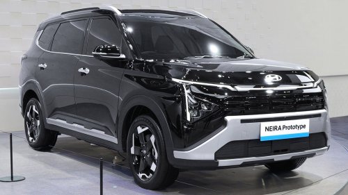 Hyundai’s New Electric Minivan Is Really Just A Kia