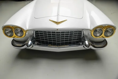 This 1955 Cadillac Elegante Concept Wears Gold Like It’s Load-Bearing